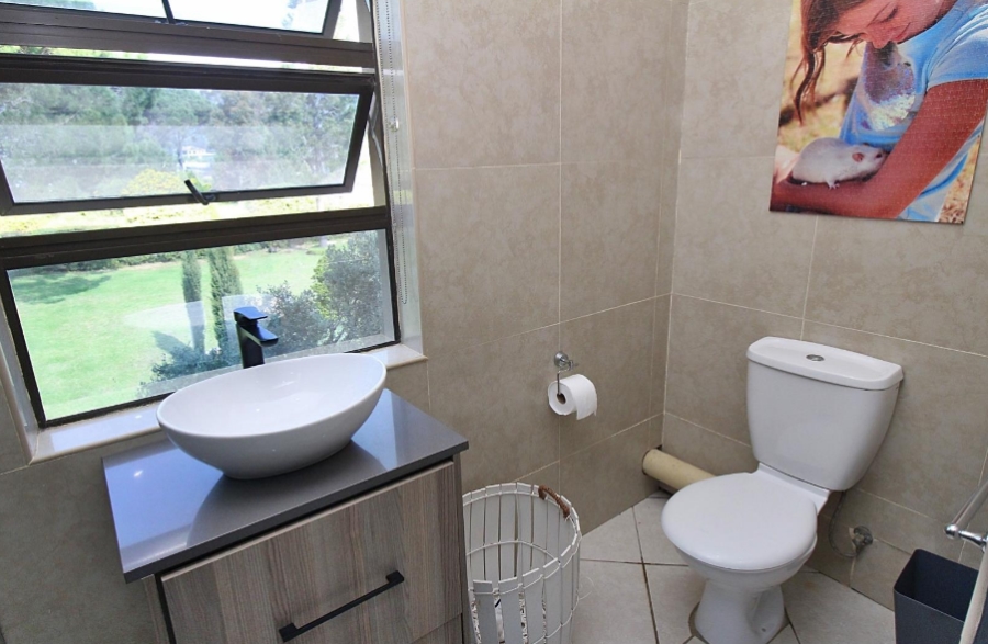 5 Bedroom Property for Sale in High Riding Country Estate Western Cape